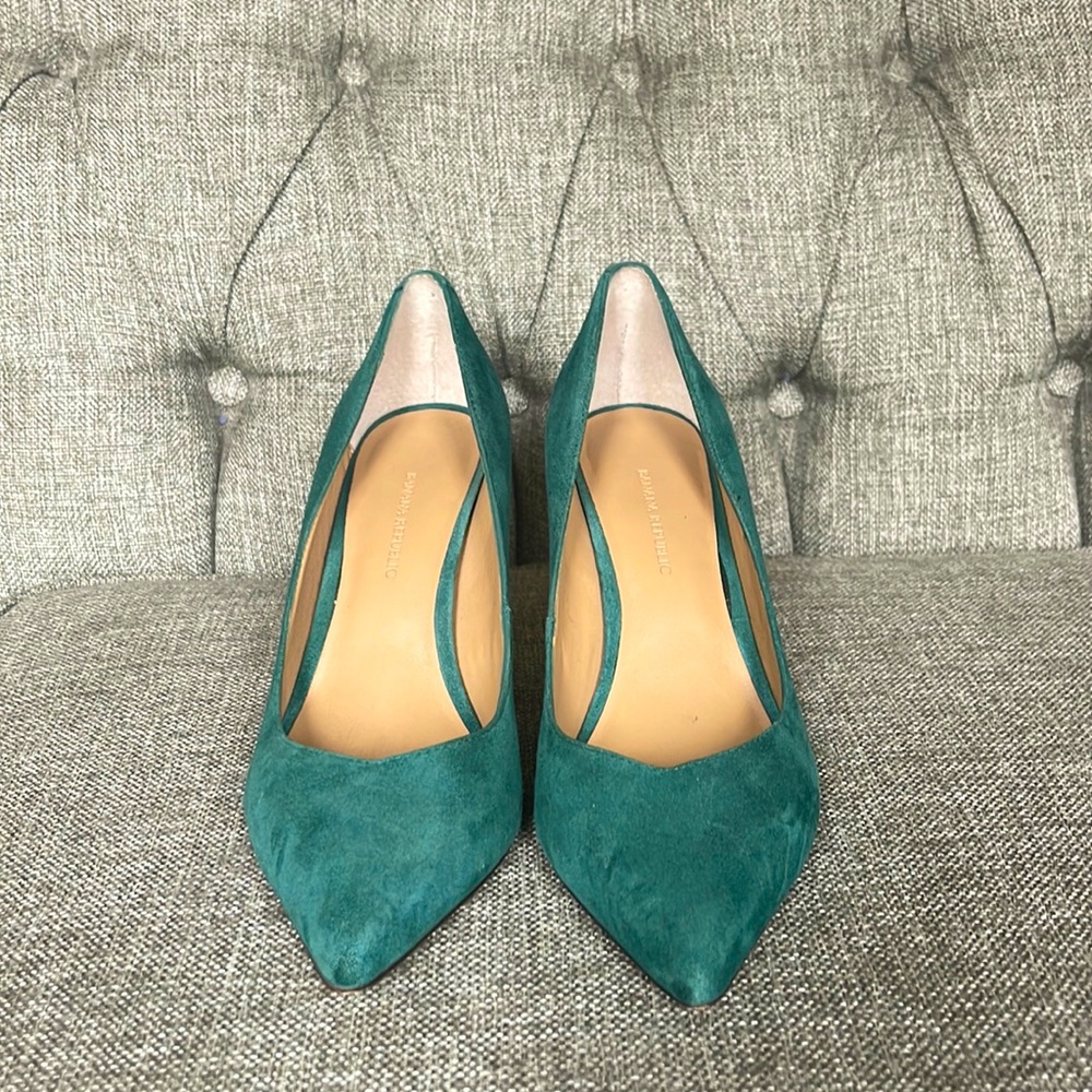 Green Suede Banaba Republic pumps